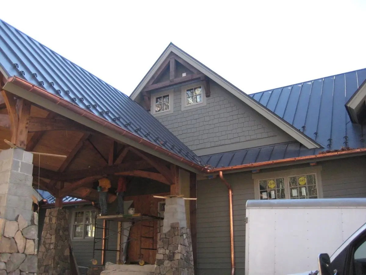 Craftsman Roofing team delivering quality roofing work in Westchase
